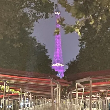 Cosy Little Place Near Eiffel Tower * Paris